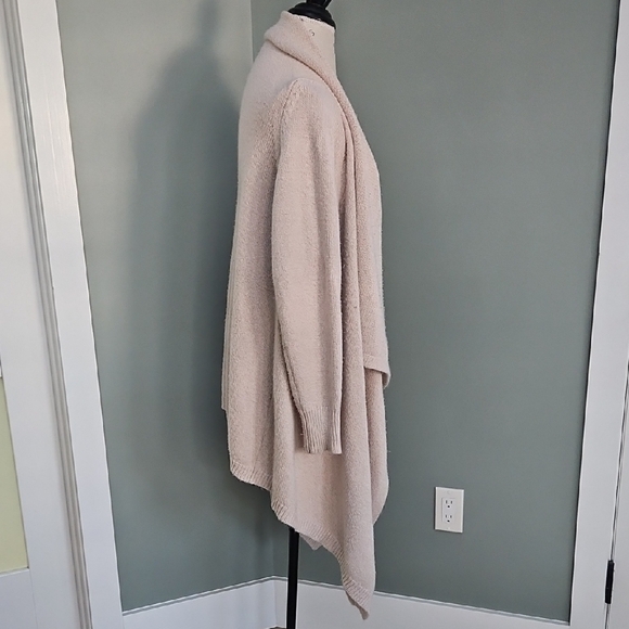Old Navy Soft Cream Drape Cardigan - Picture 3 of 8